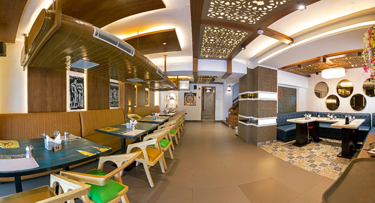 CEILLING DESIGN AANDHRA CANTEEN